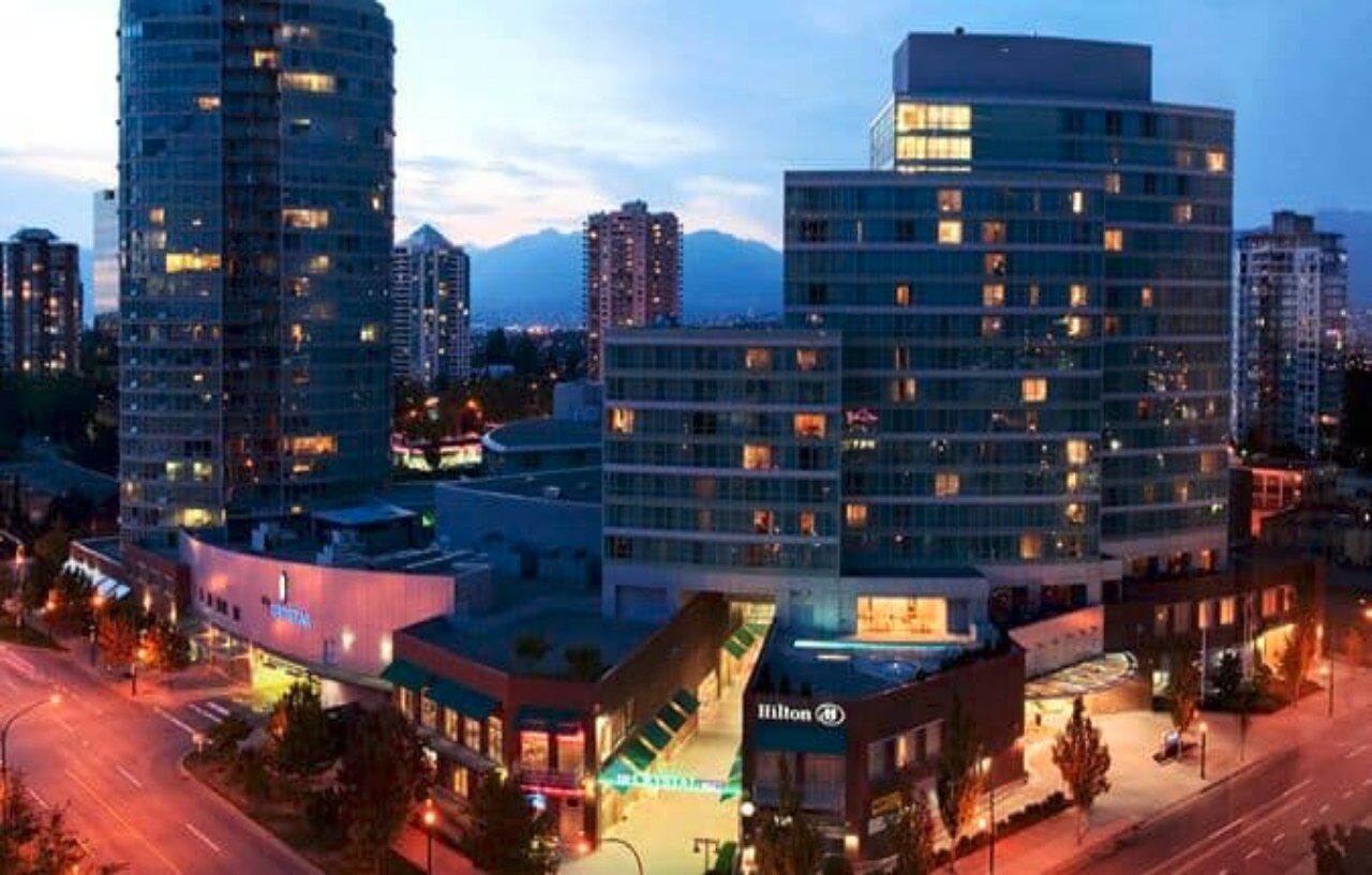 Hilton Vancouver Metrotown Hotel Burnaby Exterior foto